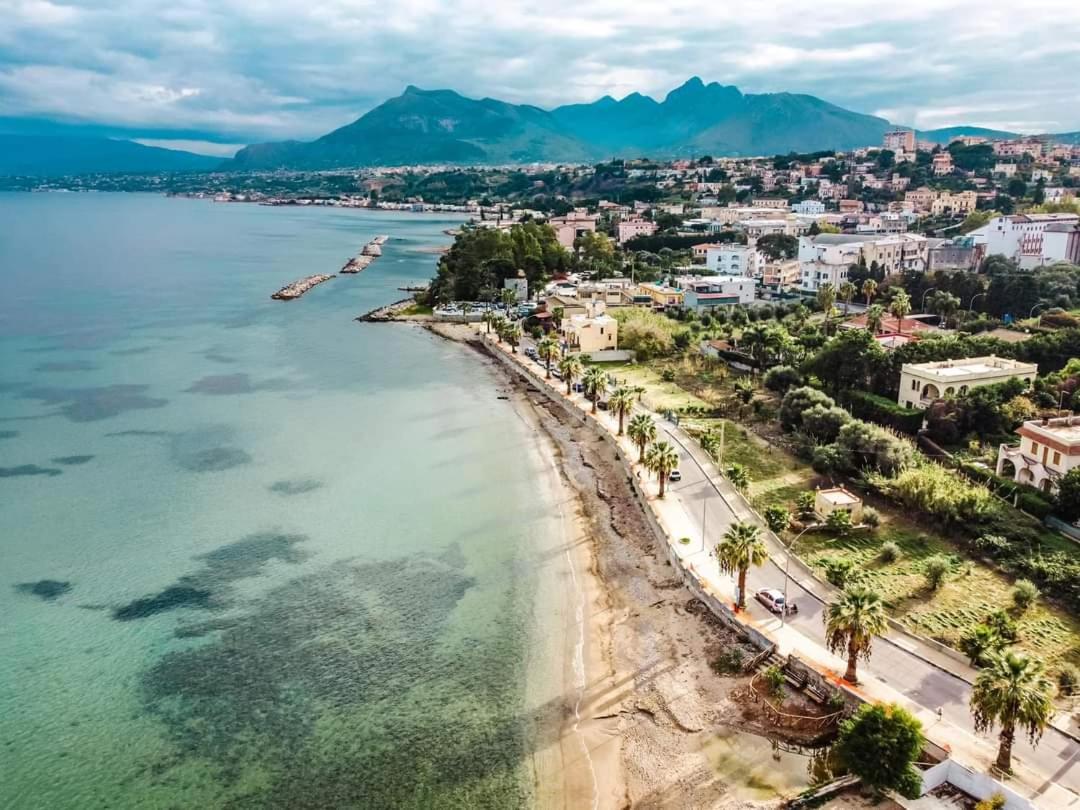 Blue Life, Sea-Luxury Rooms On The Beach Between Palermo And Cefalu' Casteldaccia Extérieur photo