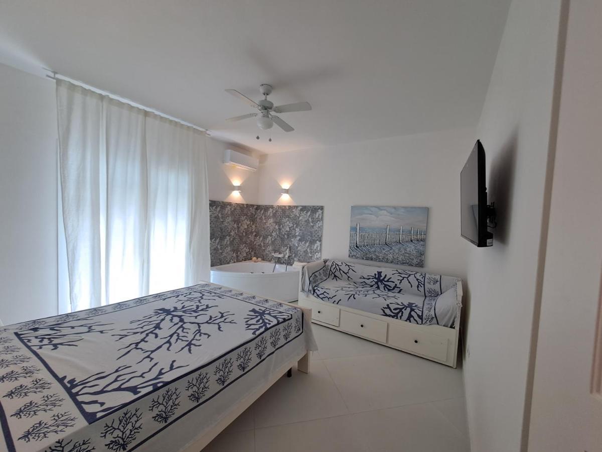 Blue Life, Sea-Luxury Rooms On The Beach Between Palermo And Cefalu' Casteldaccia Extérieur photo